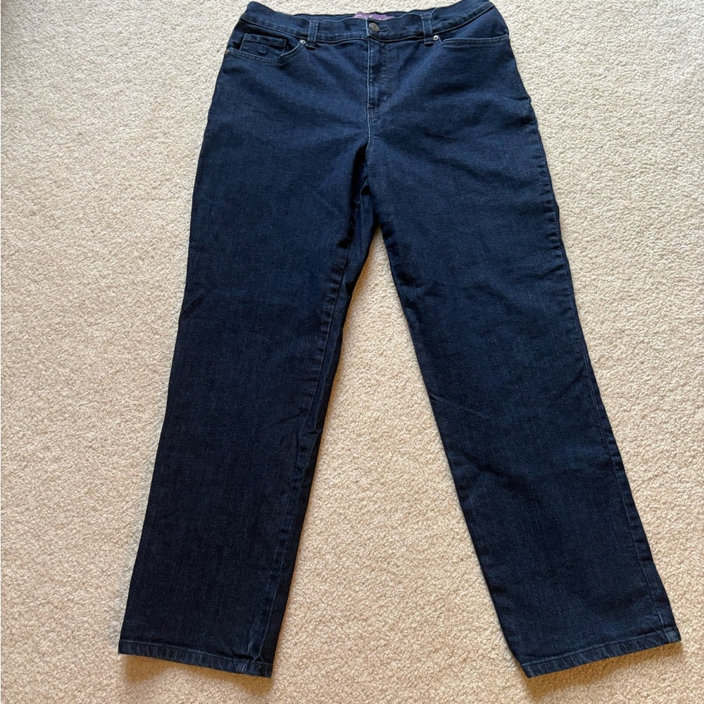 Size 12 Short Gloria Vanderbilt Amanda jeans dark blue